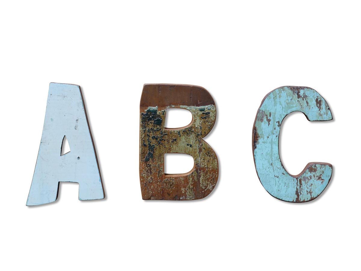 Holzbuchstaben, Zahlen, Zeichen